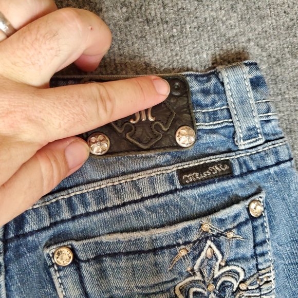 Miss Me JE5321TL Buckle Straight Leg 28 (28x28, 7" Rise) Fleur De Lis Jeans A16 - Picture 7 of 11